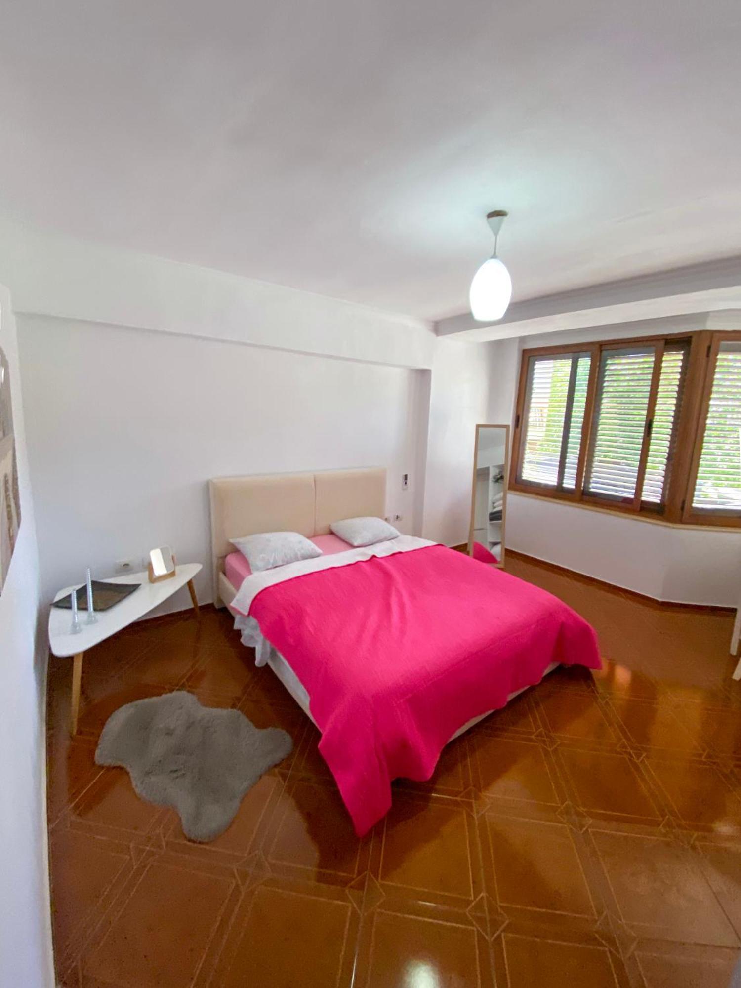 Centre Lions Gate 1 Apartment *