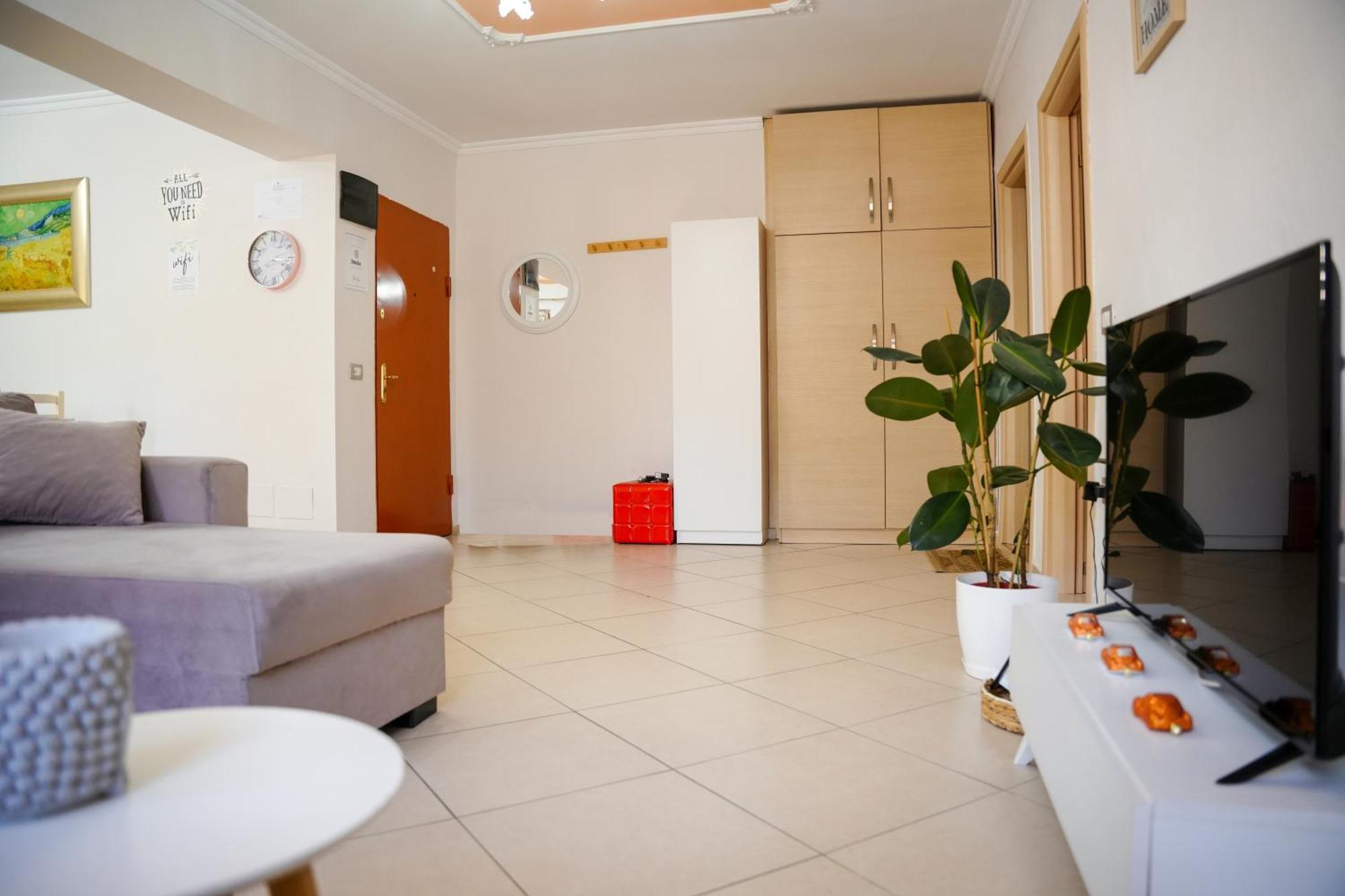 Centre Lions Gate 1 Apartment Tirana